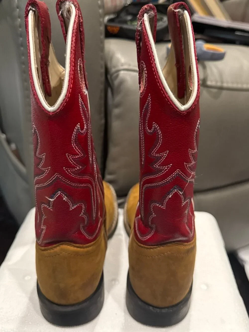 OLD WEST YOUTH BOYS DISTRESSED BROWN & RED SQ. TOE COWBOY BOOTS, SIZE 2.0 D